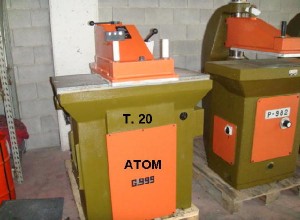 atom-cutting-ricostruita